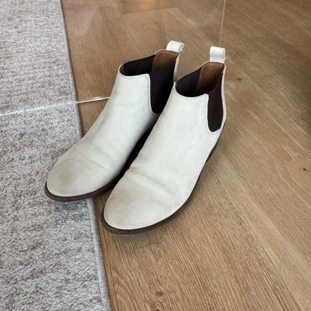 White Frye chelsea boots